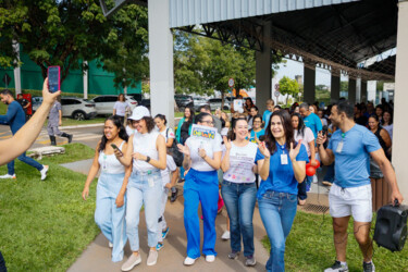 caminhada-no-crer-mobiliza-comunidade-por-inclusao-de-pessoas-com-autismo-e-sindrome-de-down